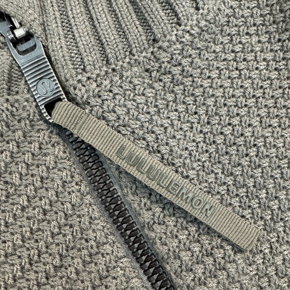 Lululemon poncho green grey OS on the go - Picture 3 of 5